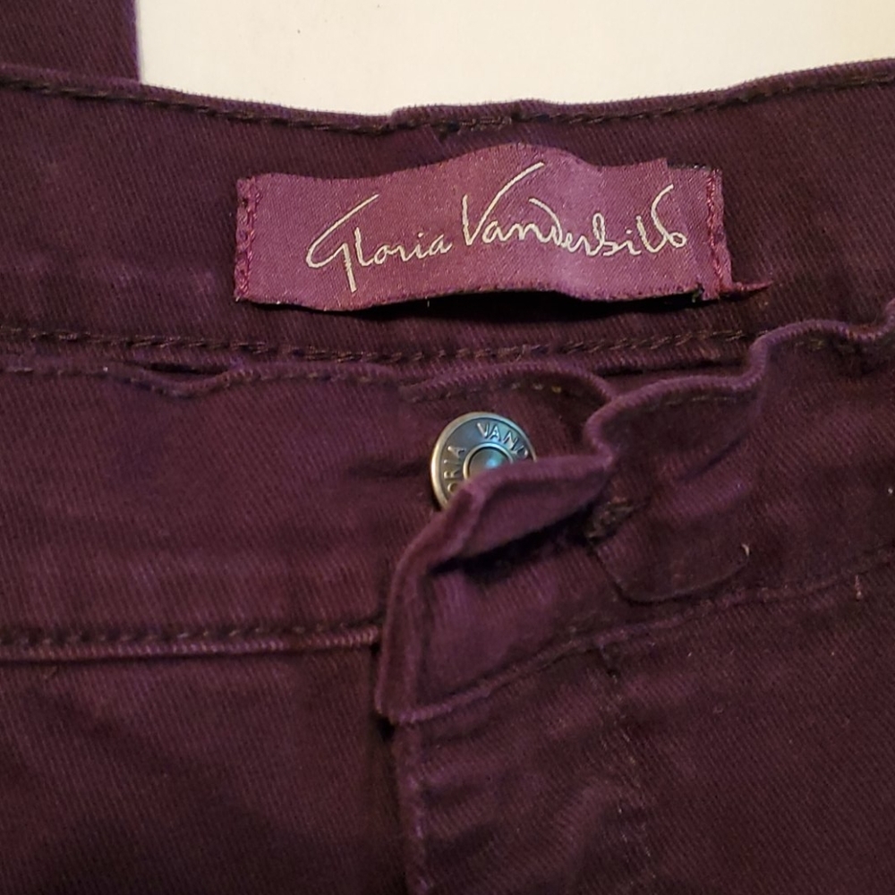 Gloria Vanderbilt jeans - Picture 2 of 5